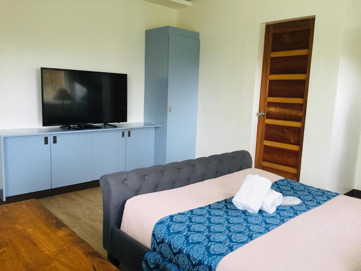 The Carmelence Lodge Tagaytay City Ngoại thất bức ảnh